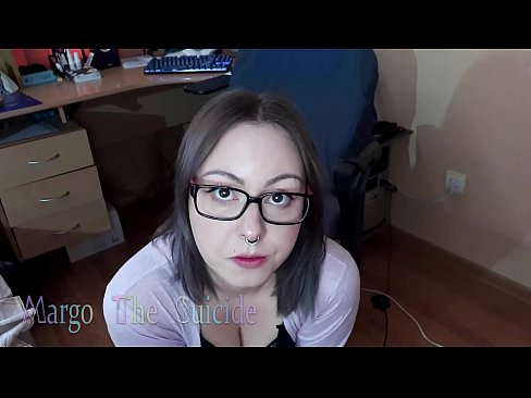 ❤️ Секси девојка со наочари длабоко го цица дилдото на камерата Секс кај нас mk.hentaidude.ru